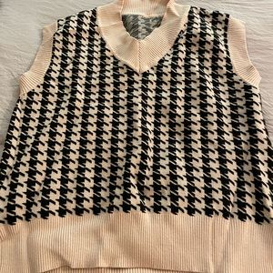 Sweater from amazon. Worn once.